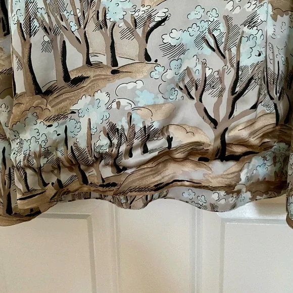 Marni Dress Size 42 Us 8
Patterned with trees in beige, light blue and brown. - Picture 8 of 8